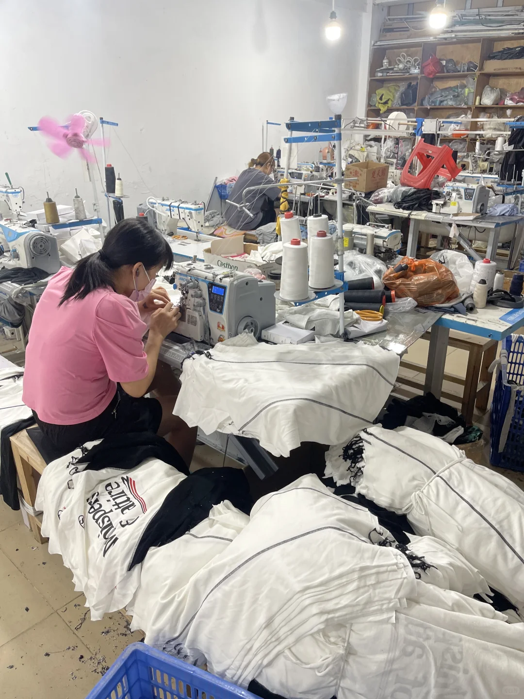 服装工厂接精品小单！一条面料起做！可一件打