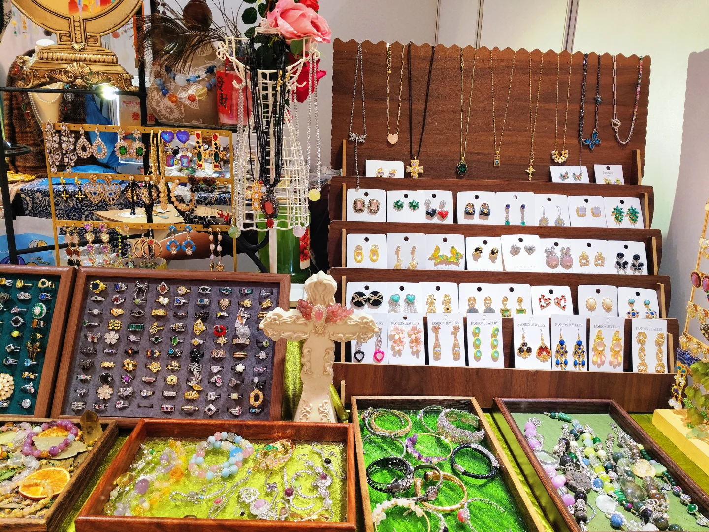 终于摆摊摆到了梅江会展中心