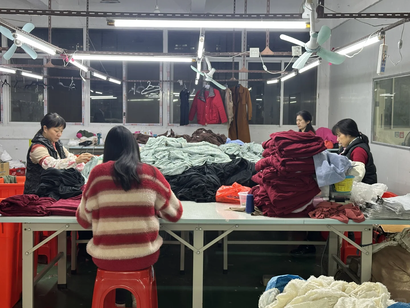 被追问10086次的通勤神裤 我们工厂直接包邮