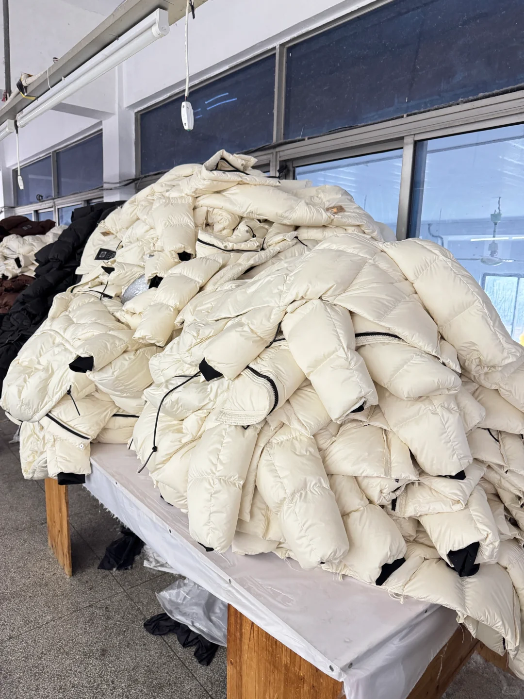平湖找羽绒服源头工厂，这家一定要去