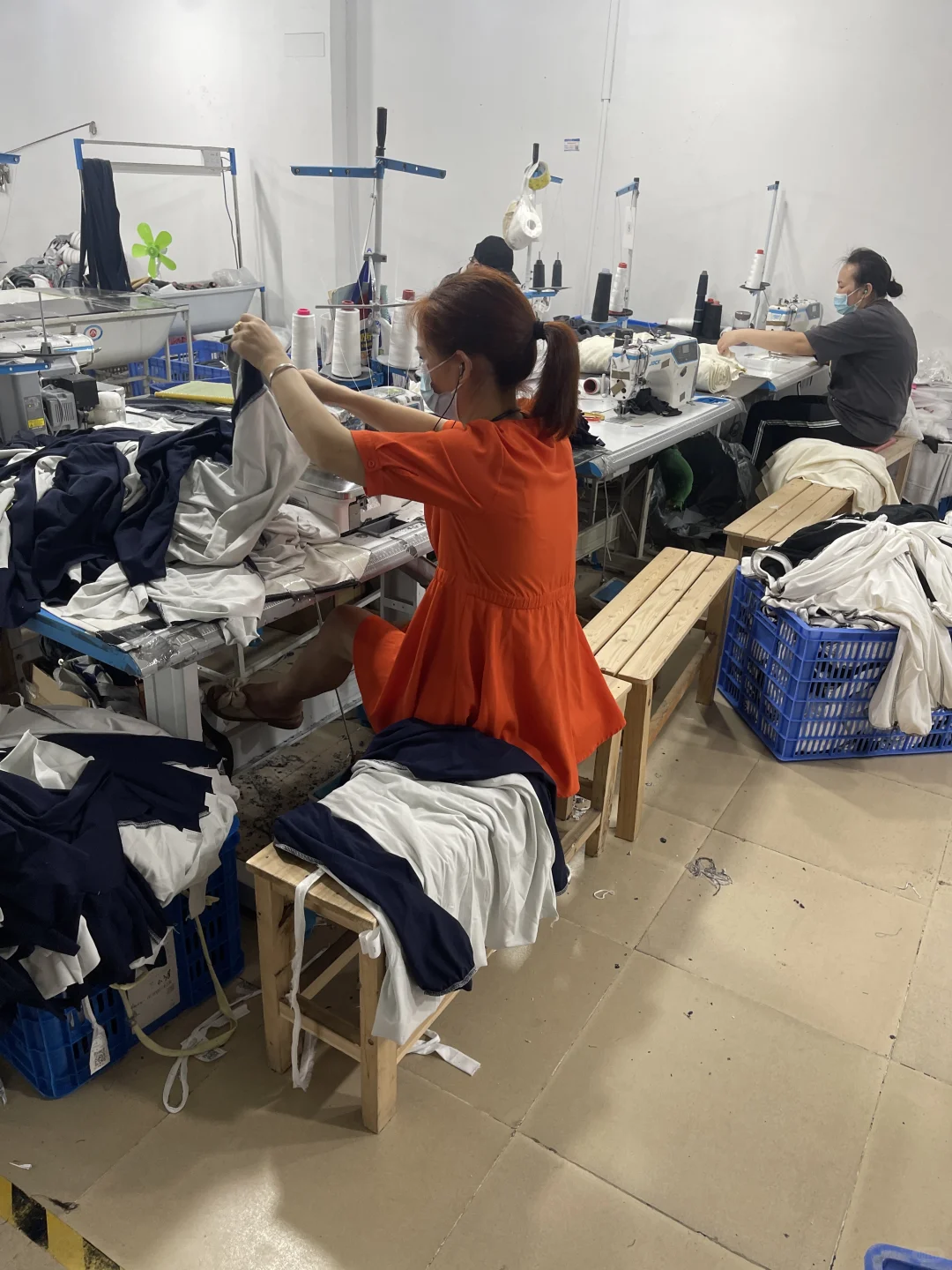 服装工厂接精品小单！一条面料起做！可一件打