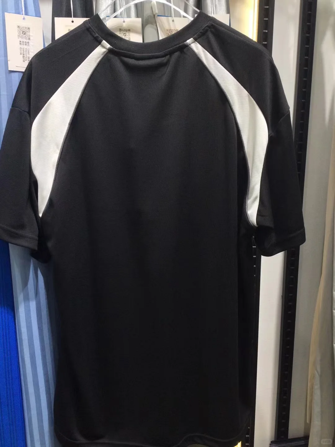 ??服装品牌开发产品找源头工厂合作!