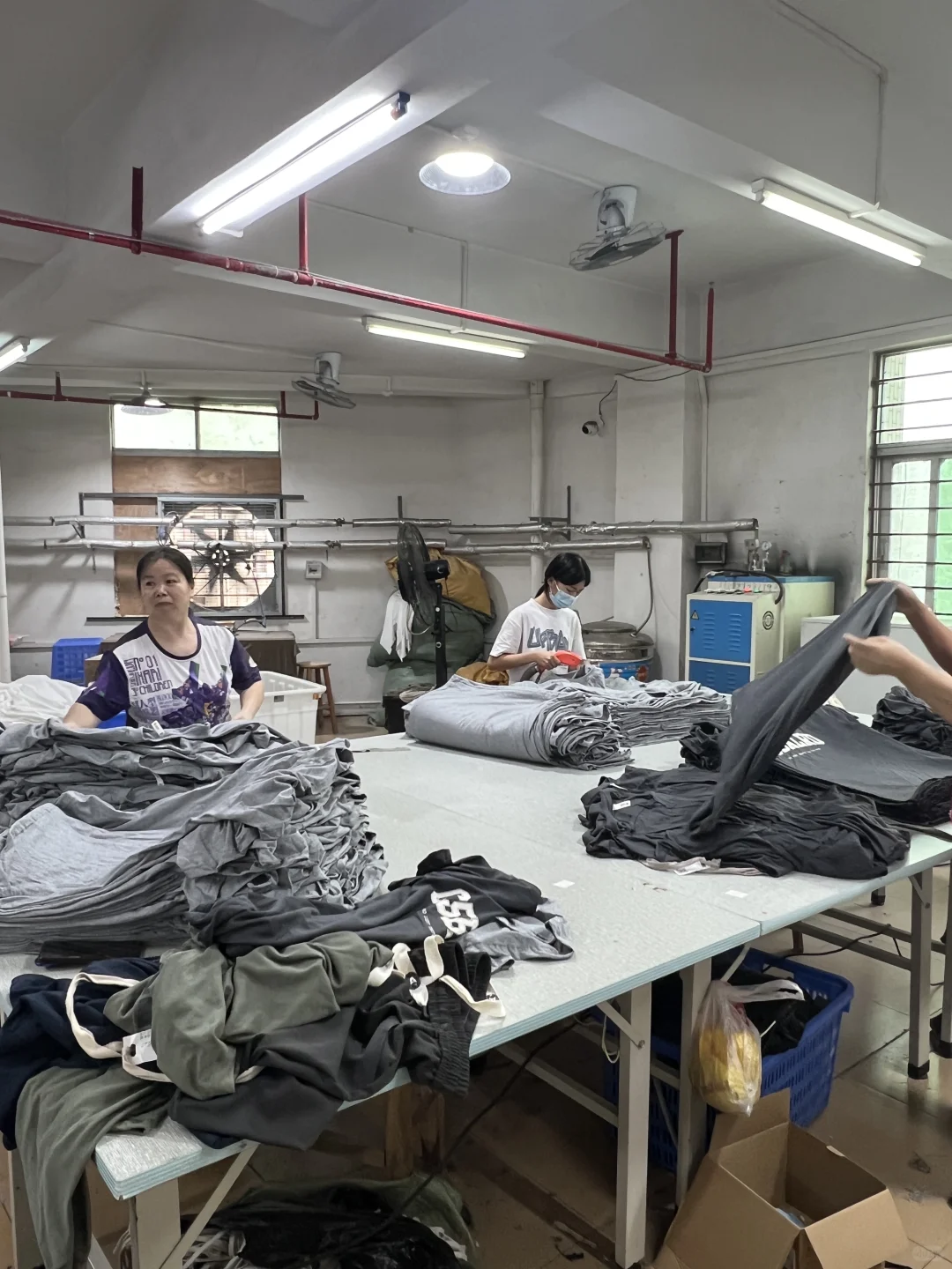【广州服装厂可接包工包料50件起】