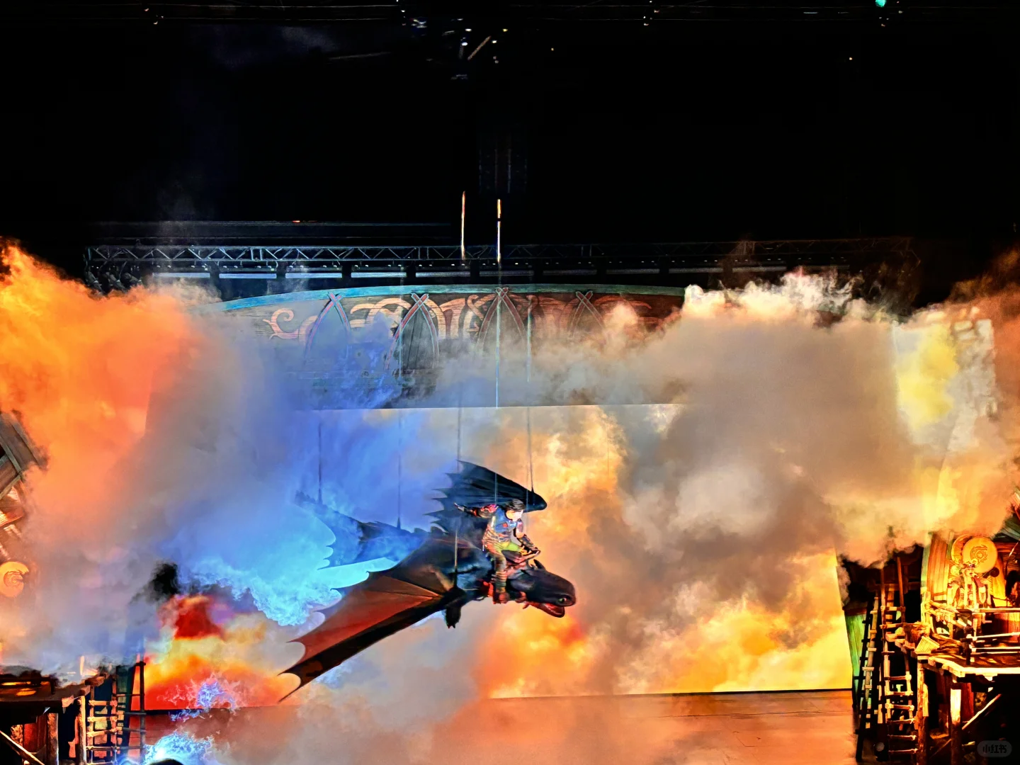 央财日记｜人在图书馆坐，心已到圣诞环球?