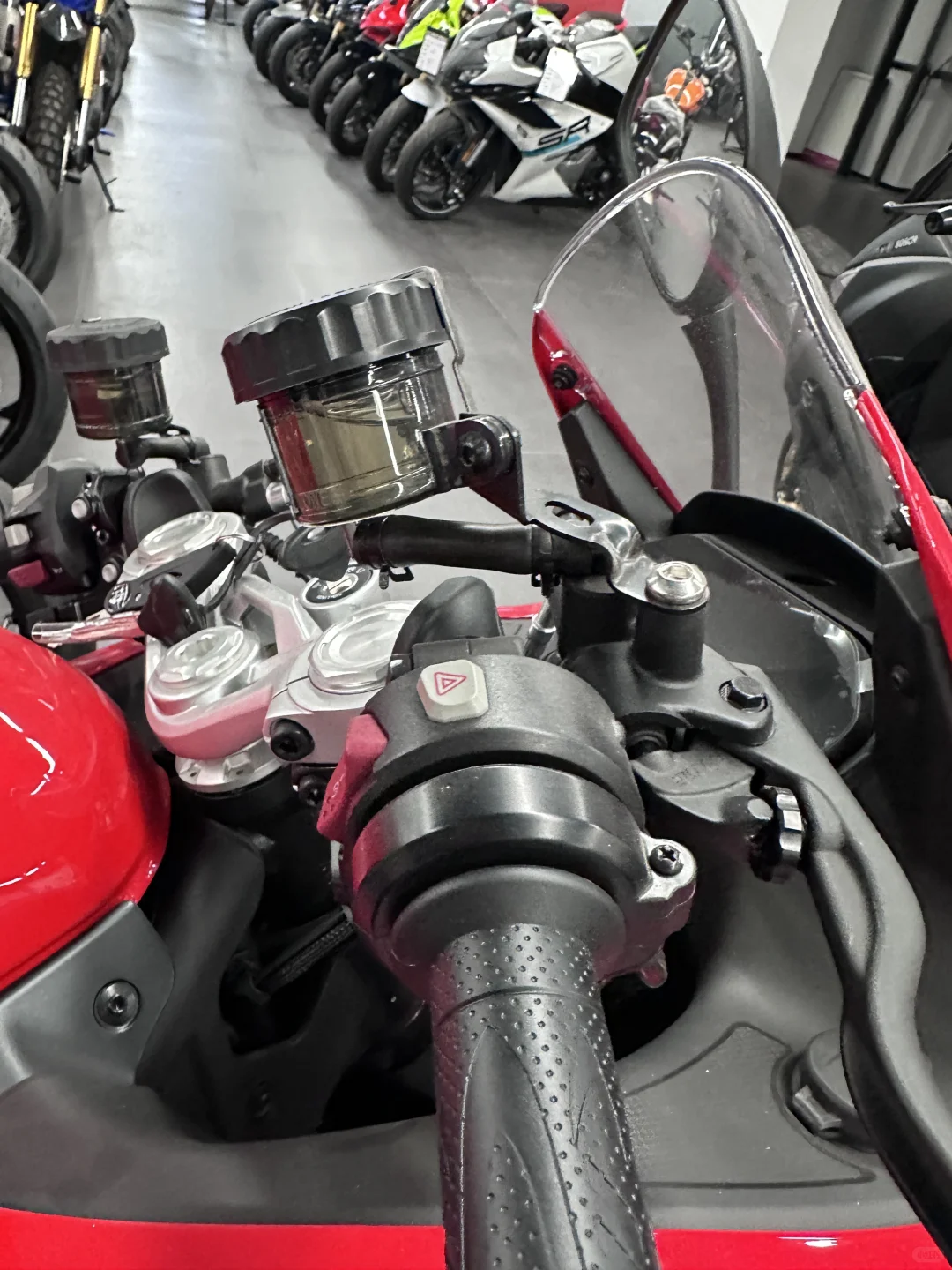 新手闭眼入?️钱江赛450AMT才是仿赛天菜！