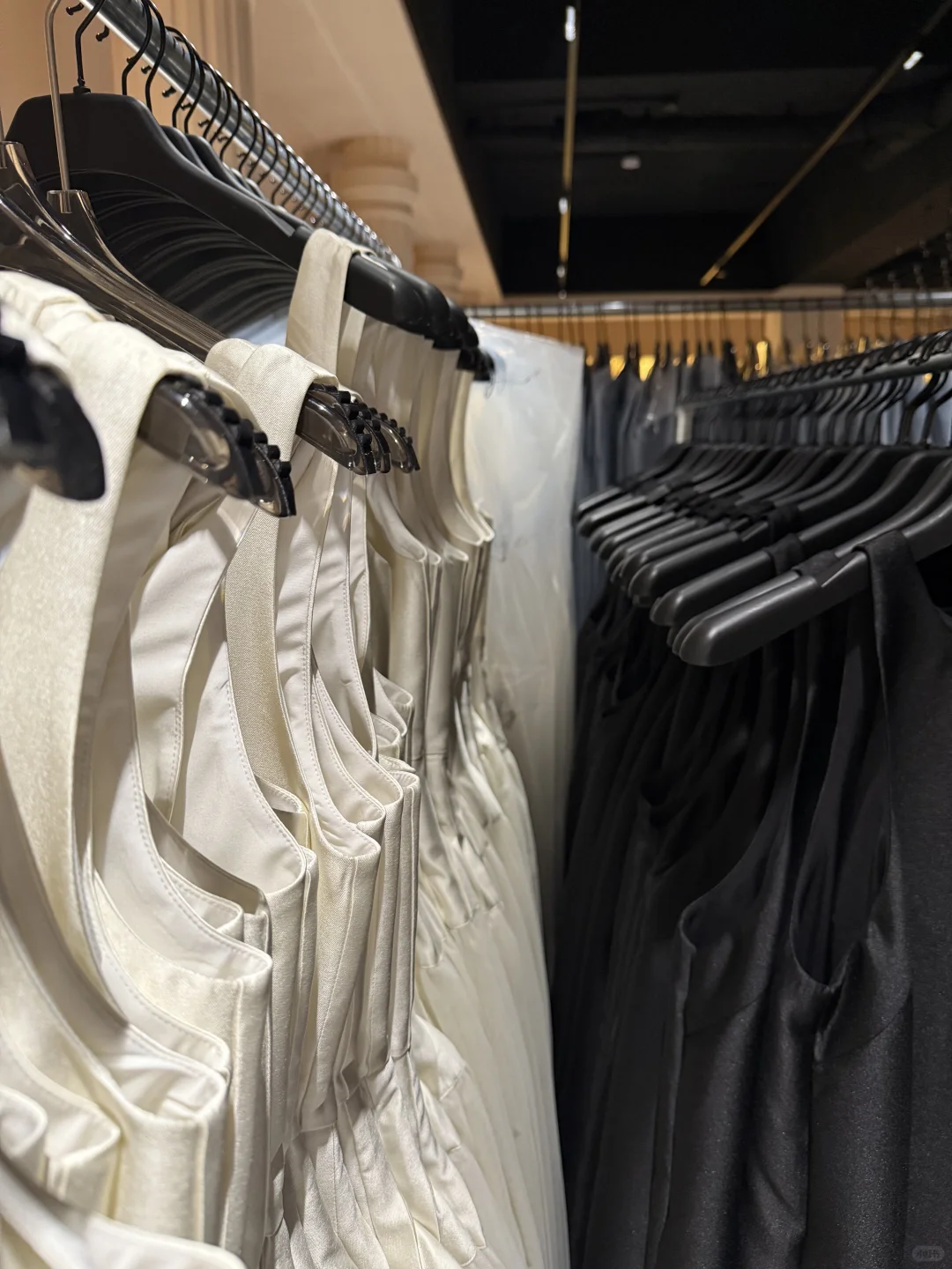 别找啦，这就是你要的服装供应链?