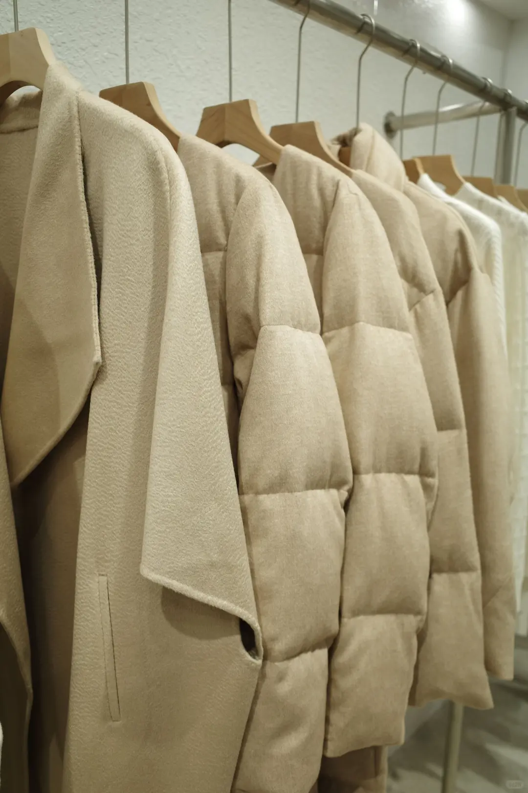 我供货,你来卖!极简鹅绒服供应链