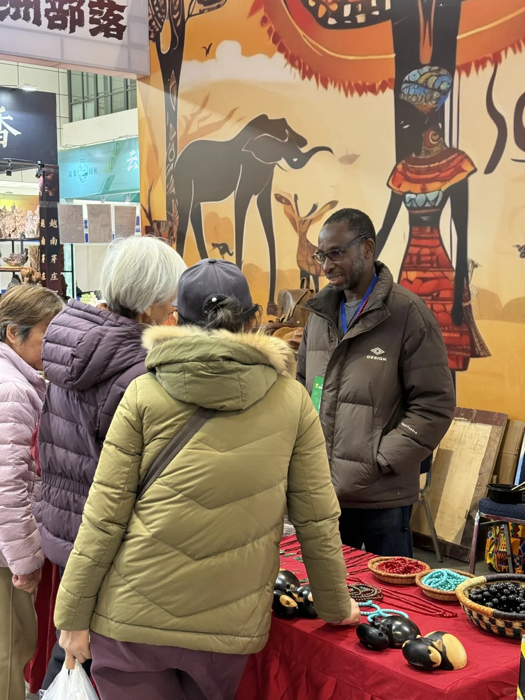 我靠我靠！！！济南首届！好多人啊。。。。