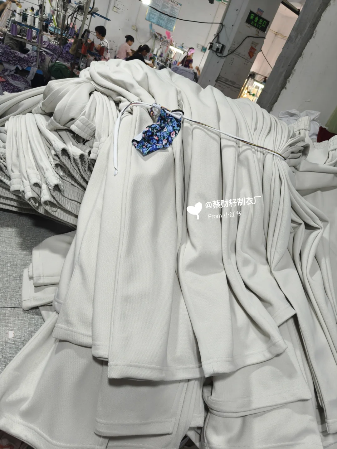 是否在寻找 可以打样做货的服装工厂！！