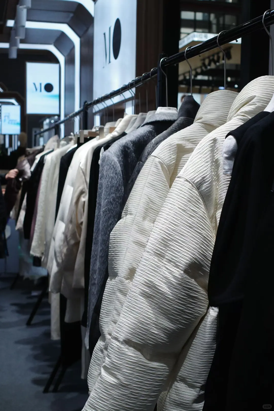 我供货,你来卖!极简鹅绒服供应链