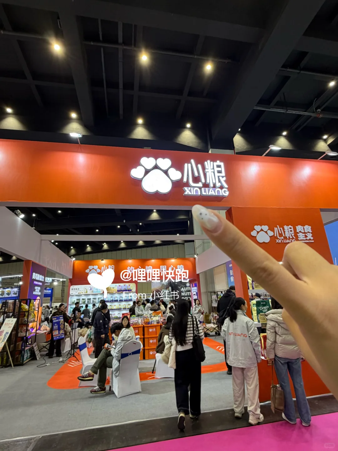 郑州养宠人集合！会展中心宠物展太好逛了！