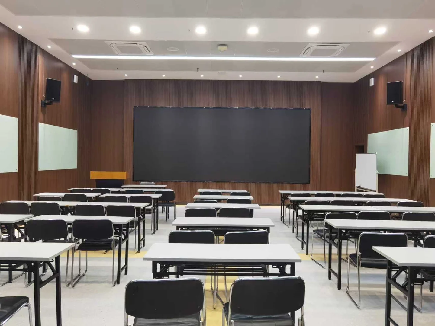 武汉场地租赁天花板！30-2000 人需求全满足✅