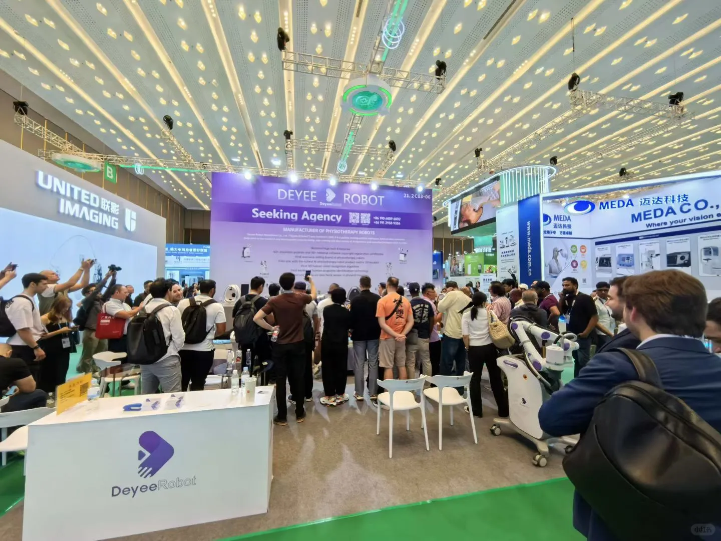 机器人走进人的生活