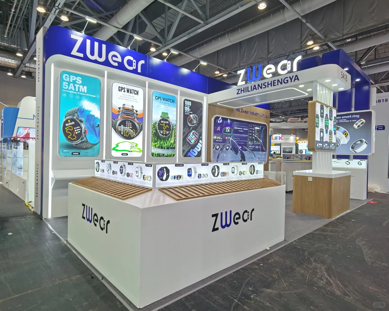 ??香港展会|精彩的Zwear最新展台搭建