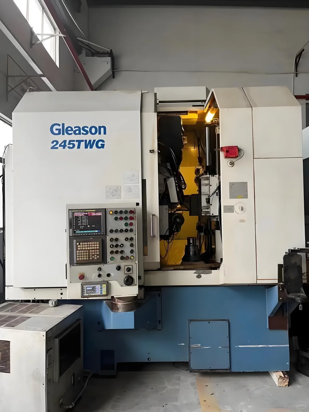 自家工厂求购几台二手机床设备