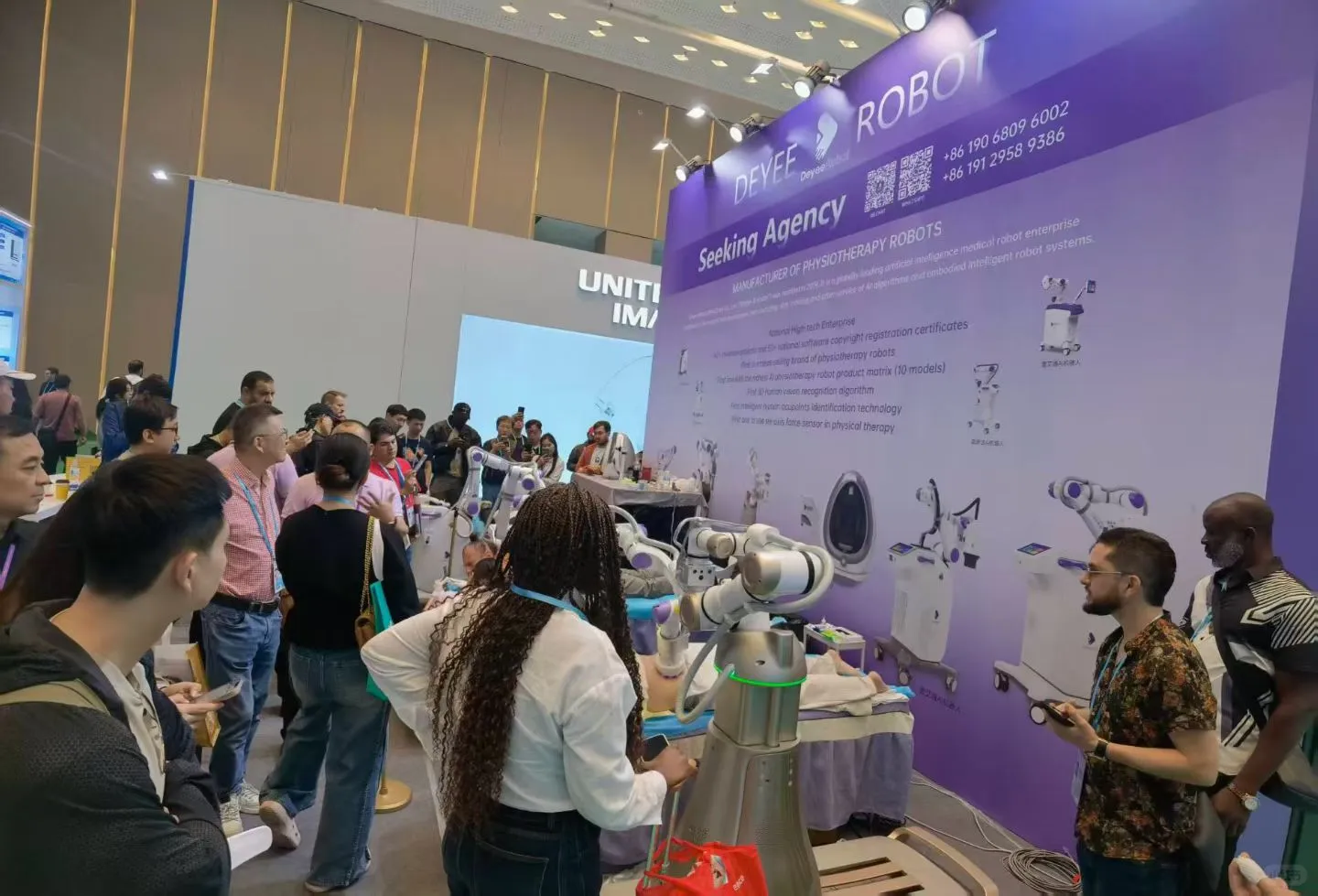 机器人走进人的生活