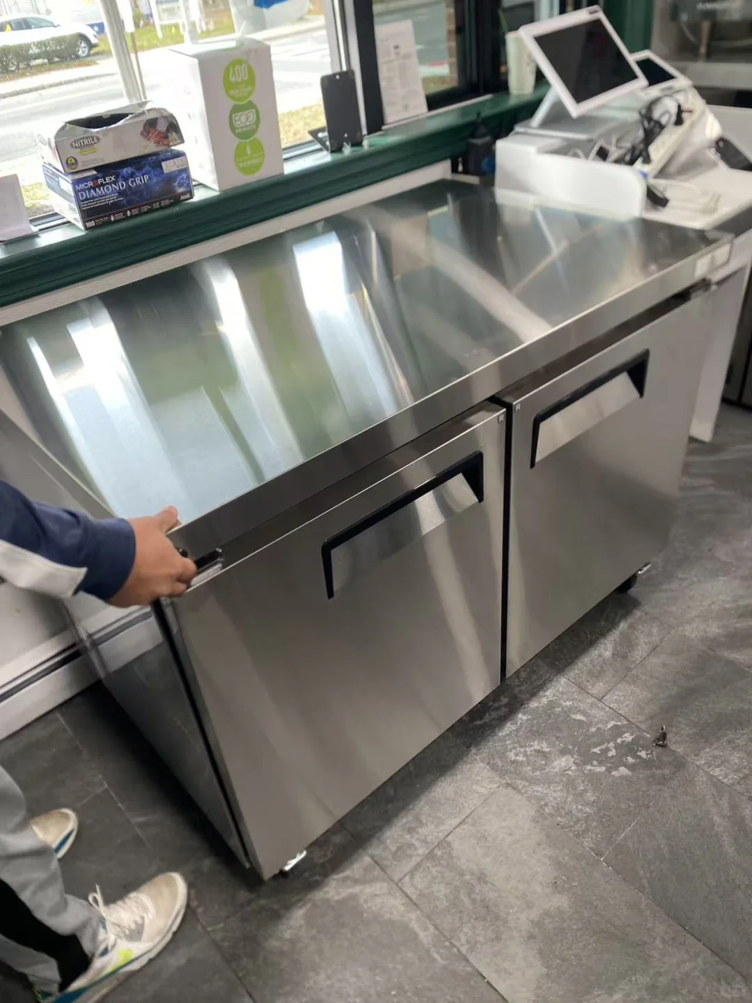 餐厅设备公司逐渐忙碌看来要有一大波新店