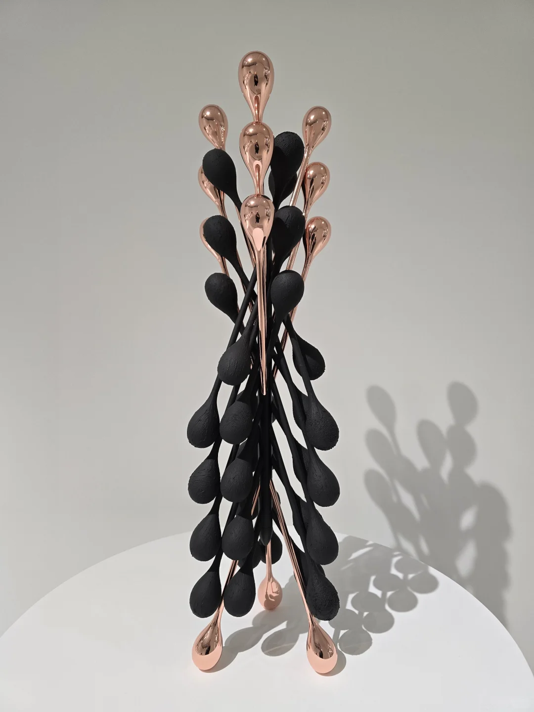 魔都新展|闯入未来感金属花园!