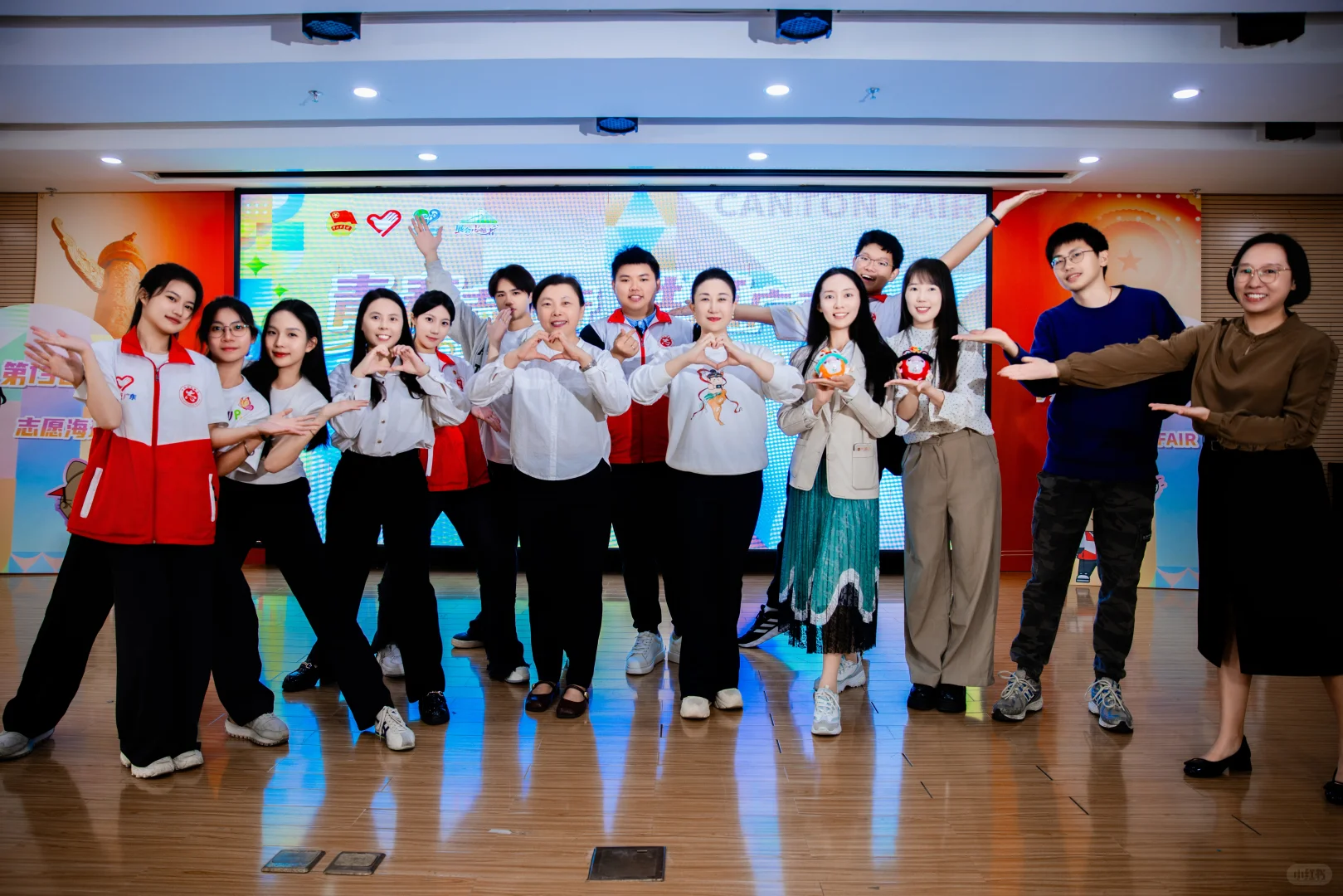 25广交会志愿服务结束 ? 拍了2.5T素材