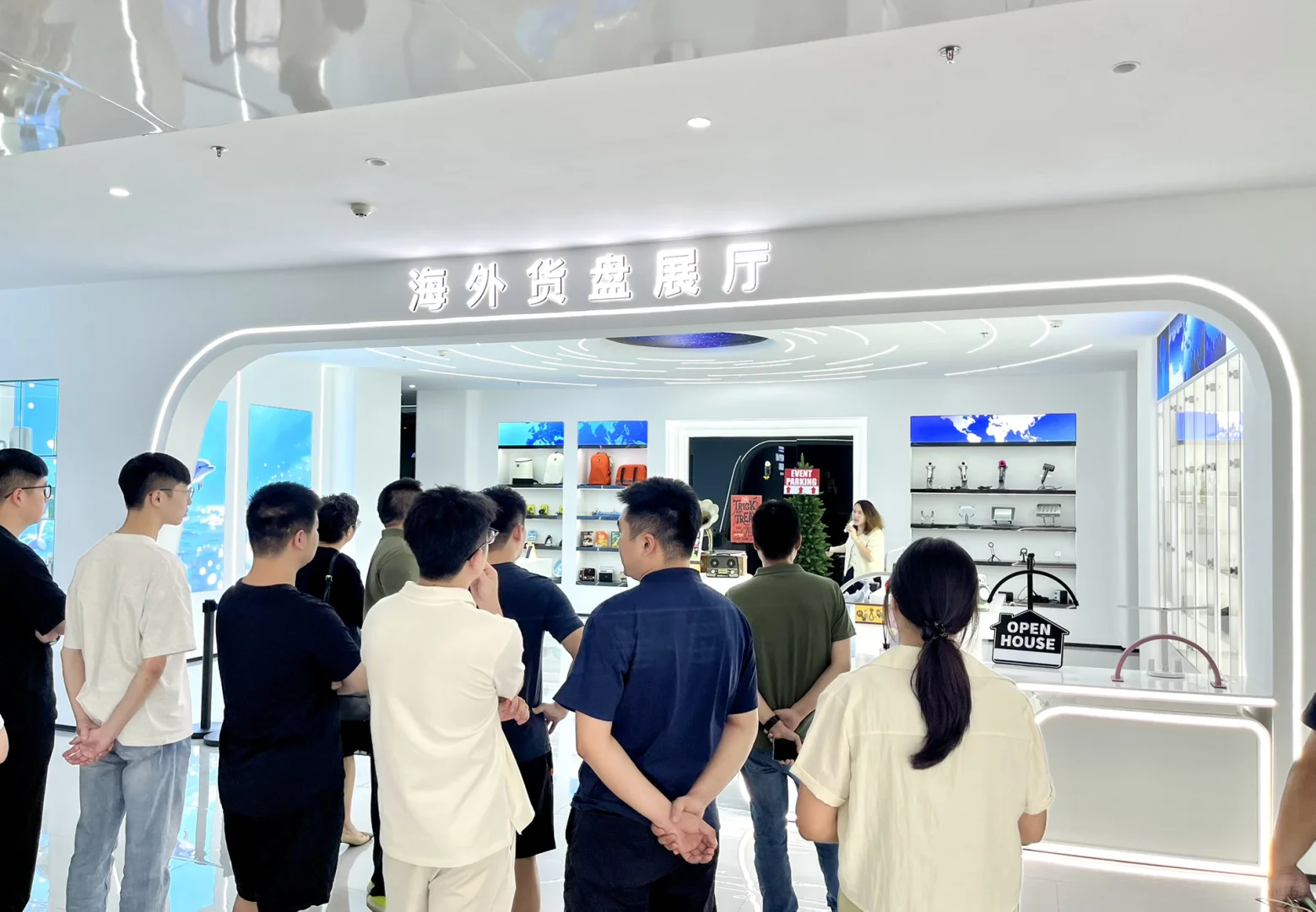 到底是谁在说东莞没有跨境学习氛围的！