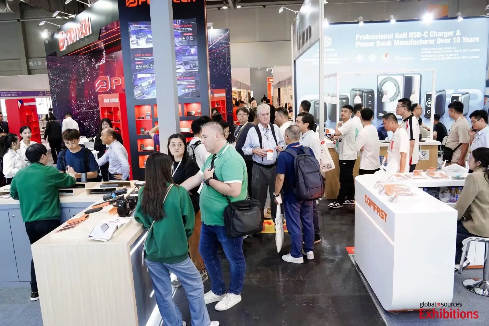 展会上的快乐时光✨