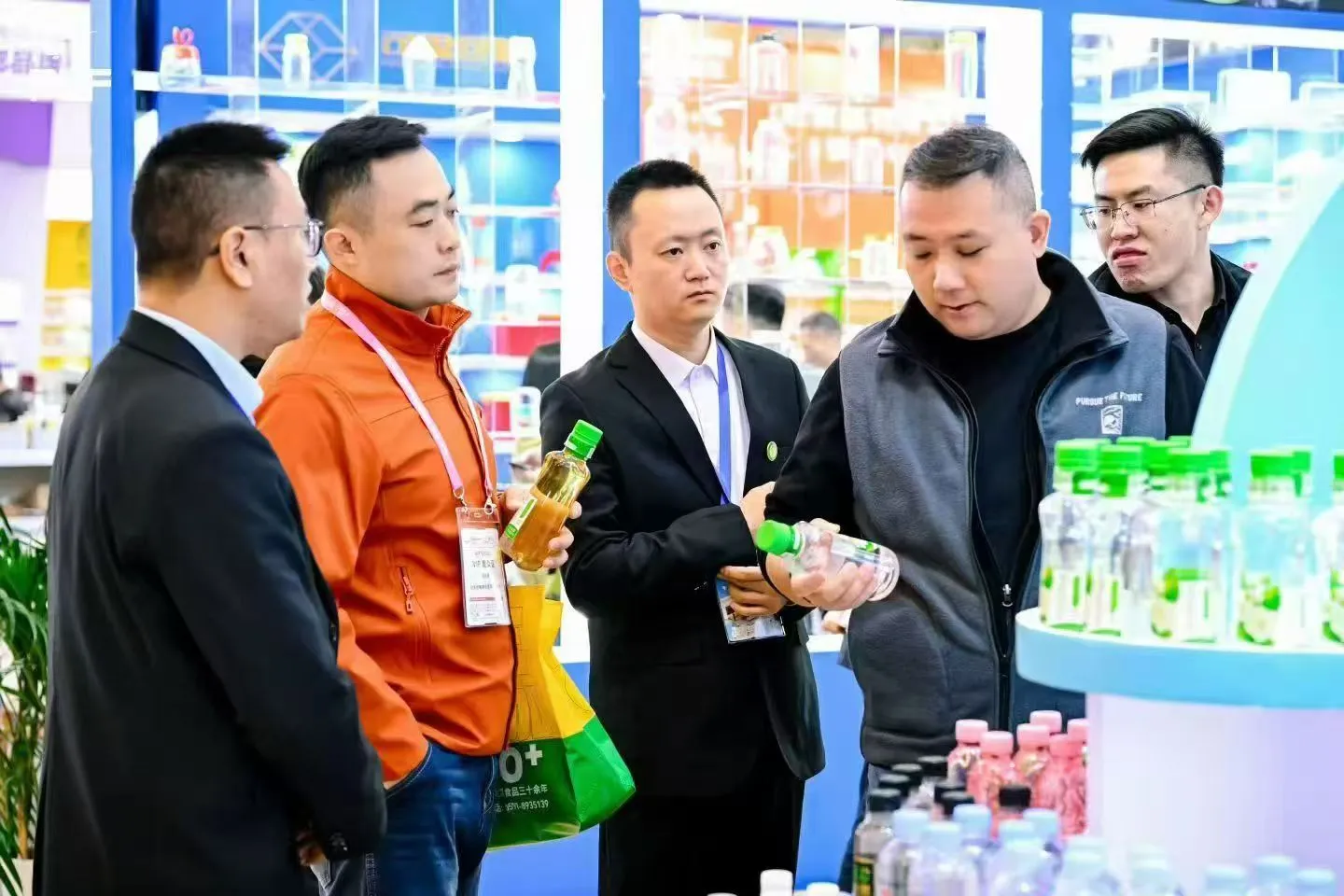 从深岩活泉到现泡茶香，无极雪惊艳亮相