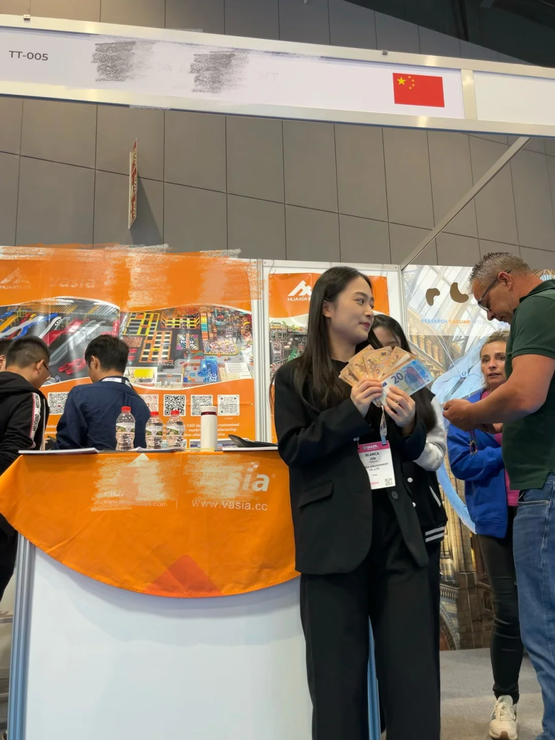 在展会翻译遇到当场下单的欧洲客户