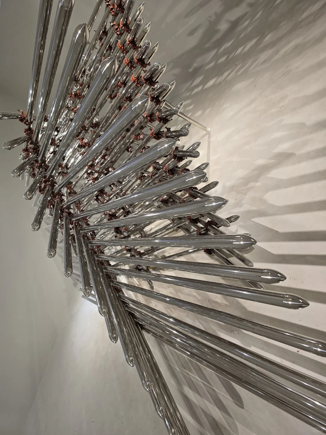 魔都新展|闯入未来感金属花园!