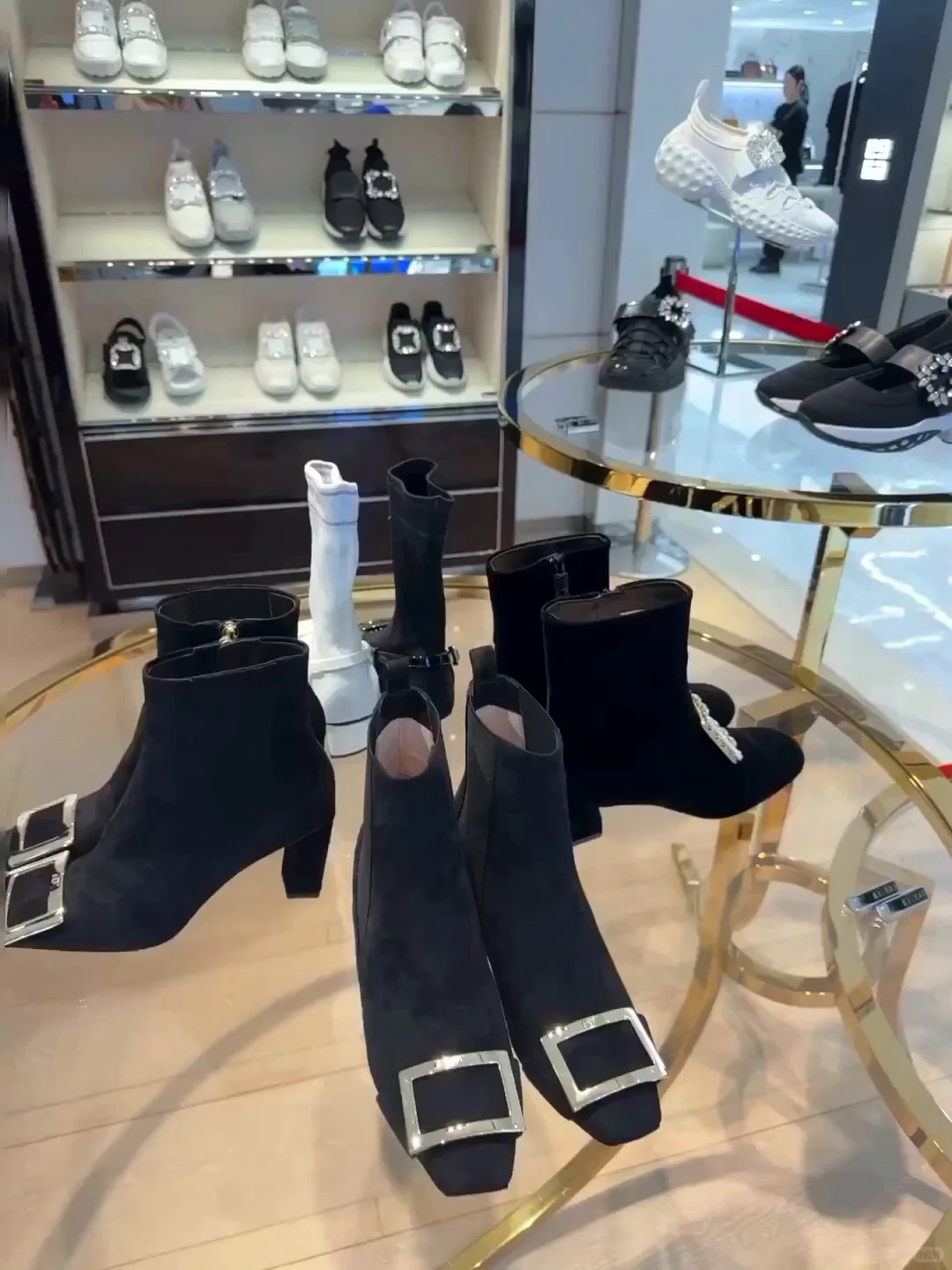 Rv季末清好香...5⃣️0⃣️%off！！