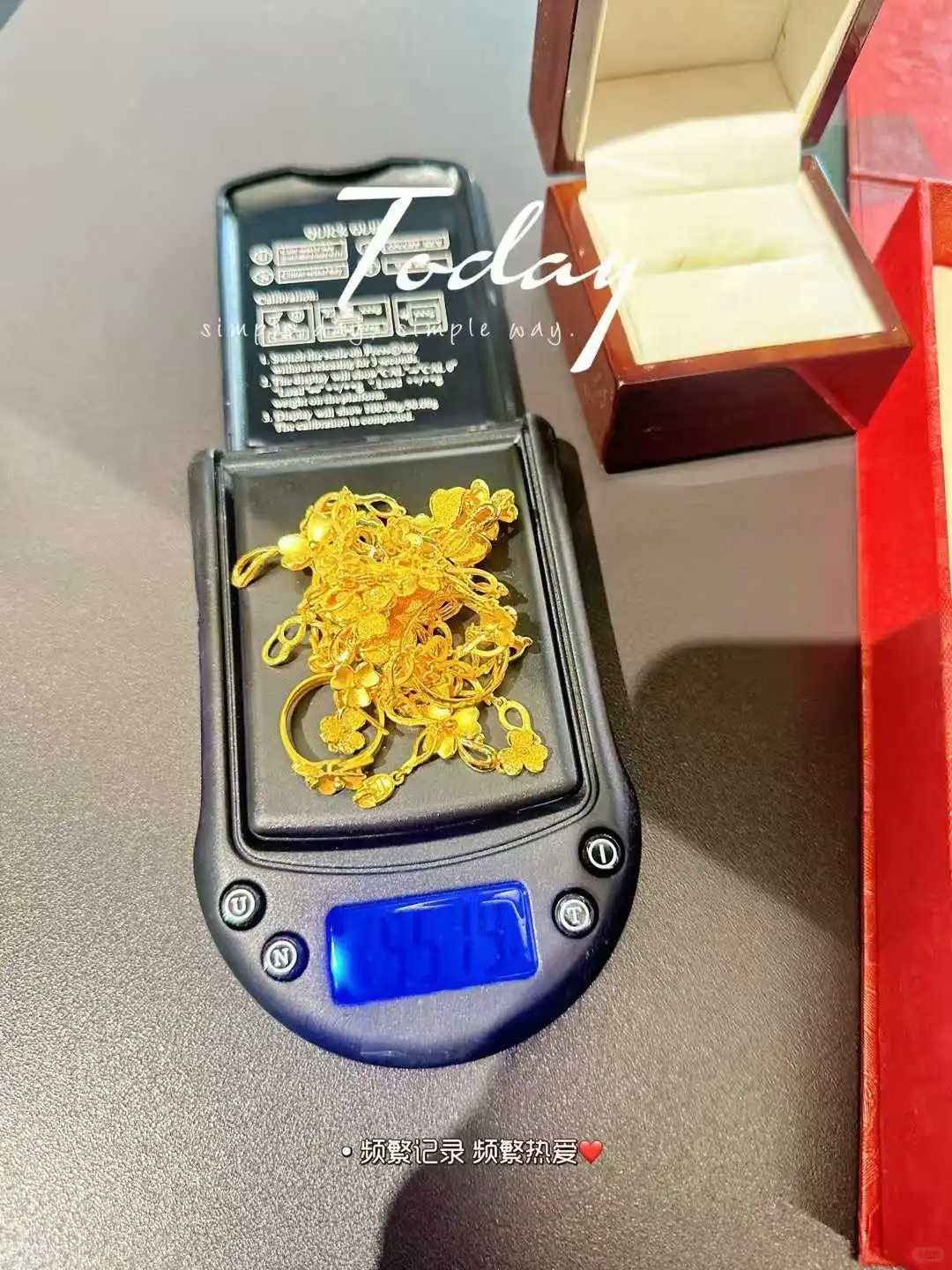 回收奢饰品、黄金，不压价，现付秒到账！