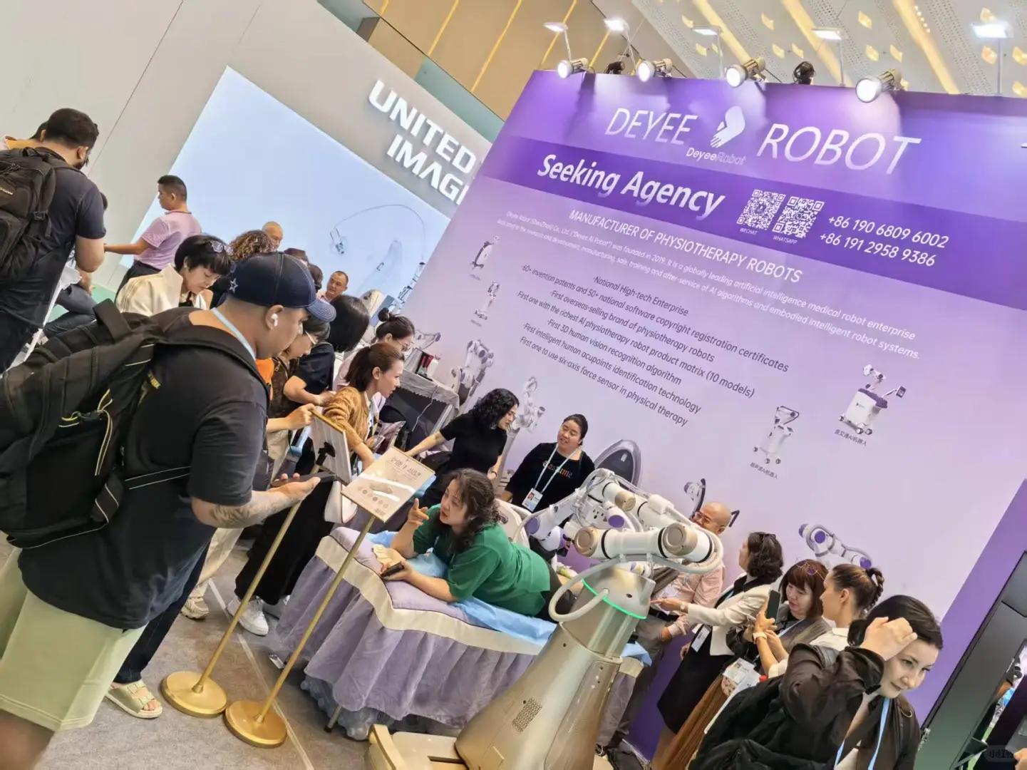 机器人走进人的生活