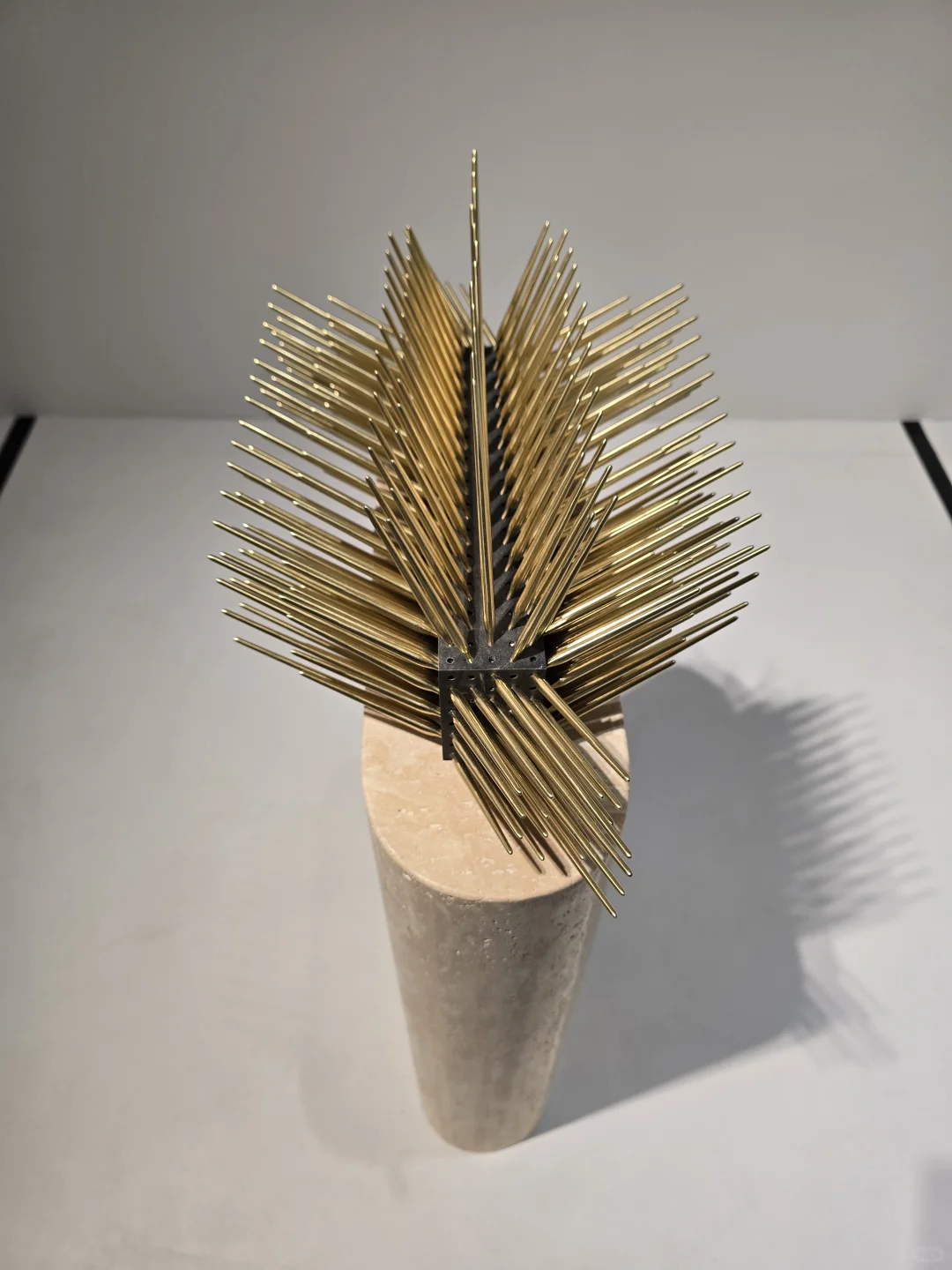 魔都新展|闯入未来感金属花园!