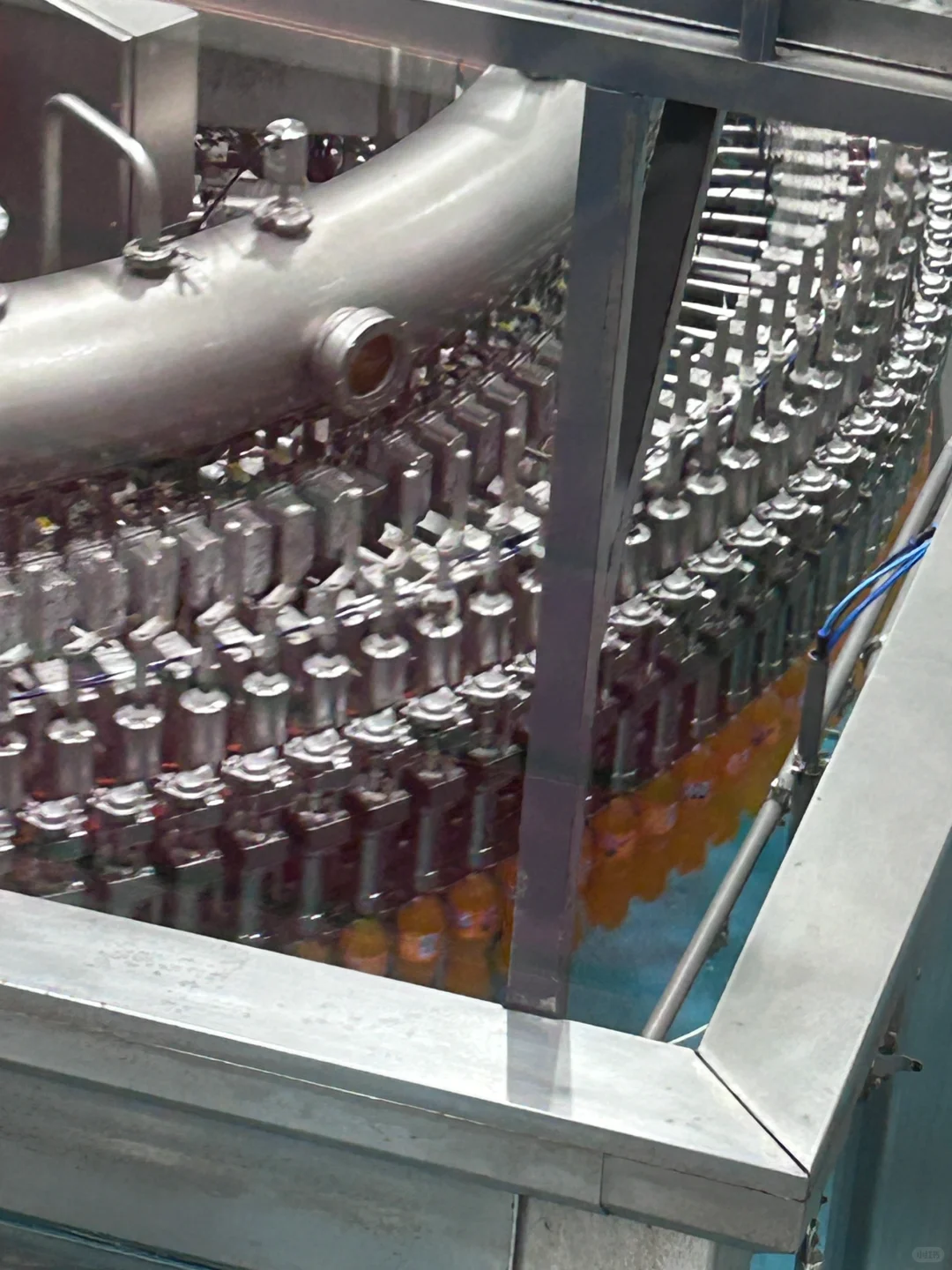 揪住一些生产线上的芬达！