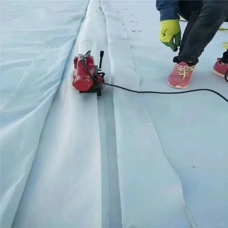 复合土工膜对地下水的保护作用