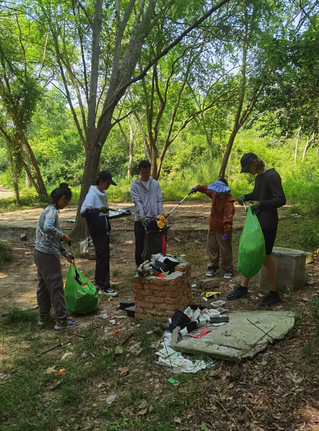 捡垃圾正规军的装备