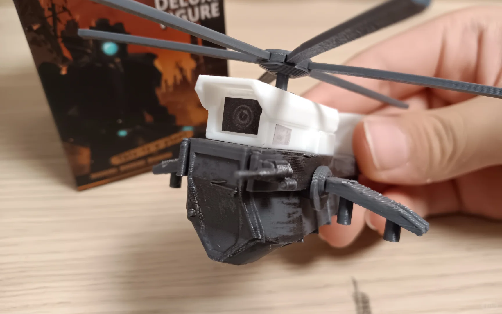 9块9买的监控运输机