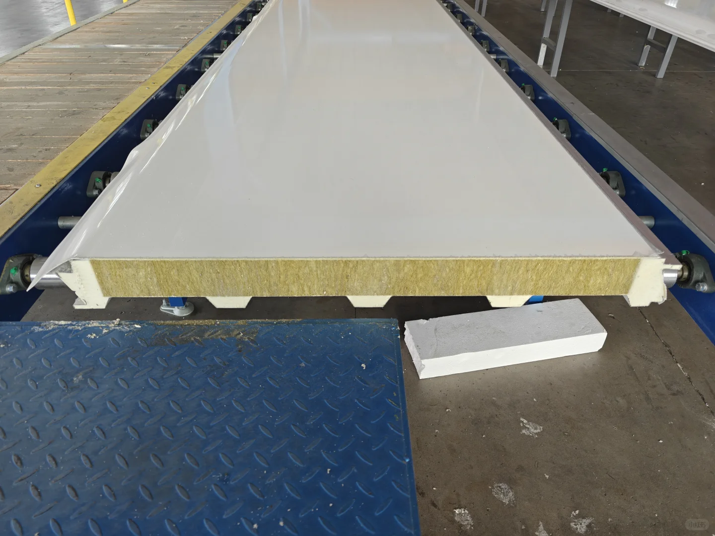 新疆tpo柔性光伏防水屋面板源头工厂