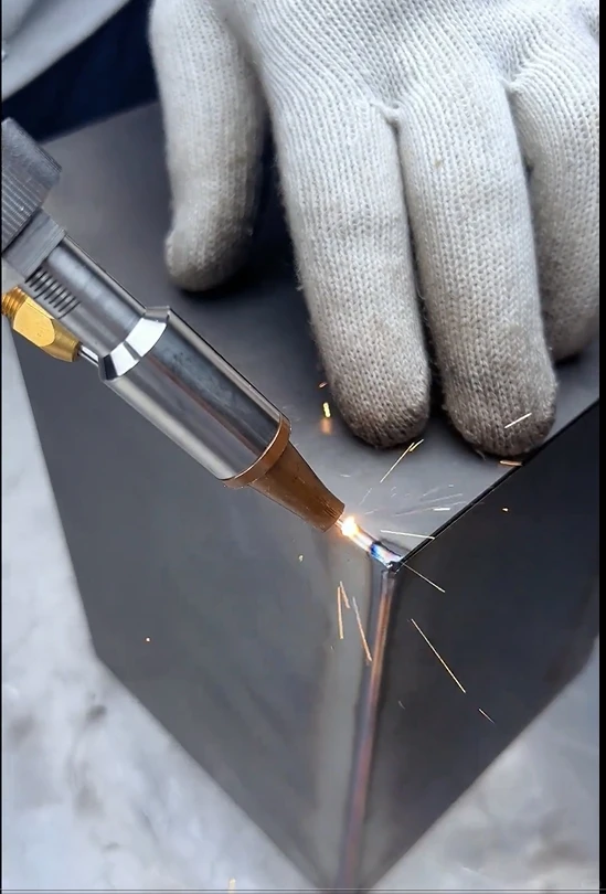 手持激光焊接机革新工业制造