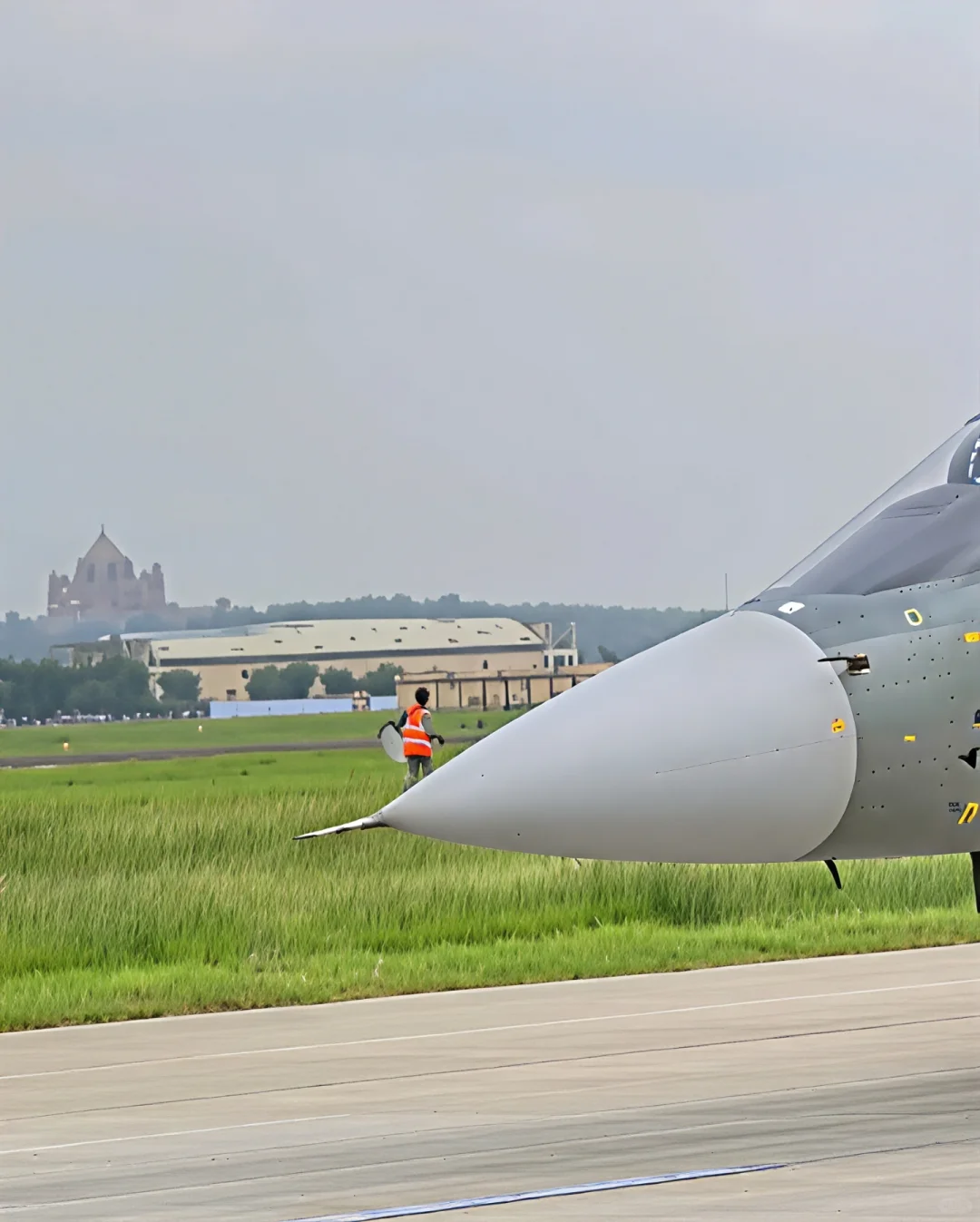 雄心有嘉，能力有限的印度光辉战机