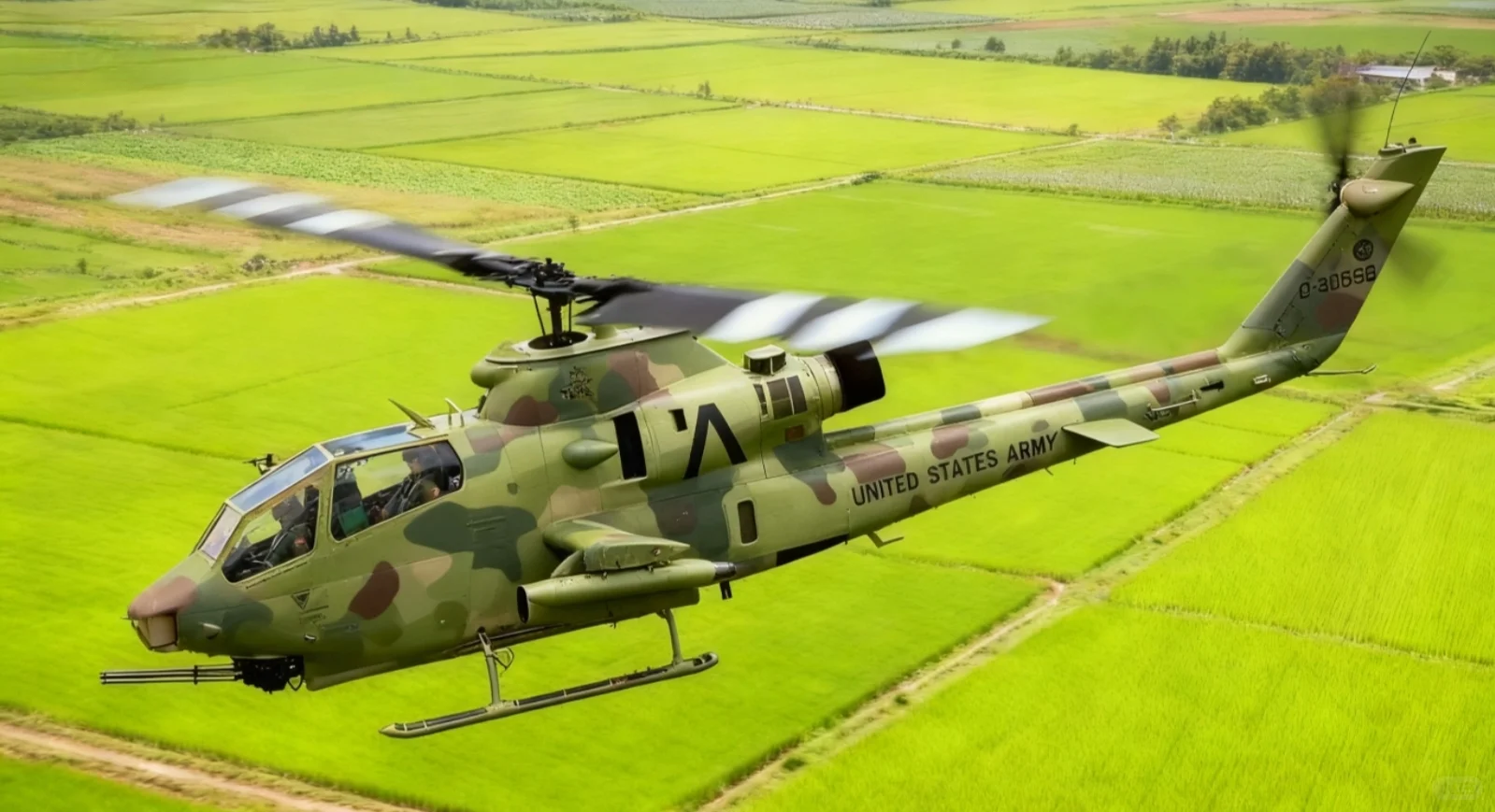 ❤️ 花旗国第一代武装直升机 AH1