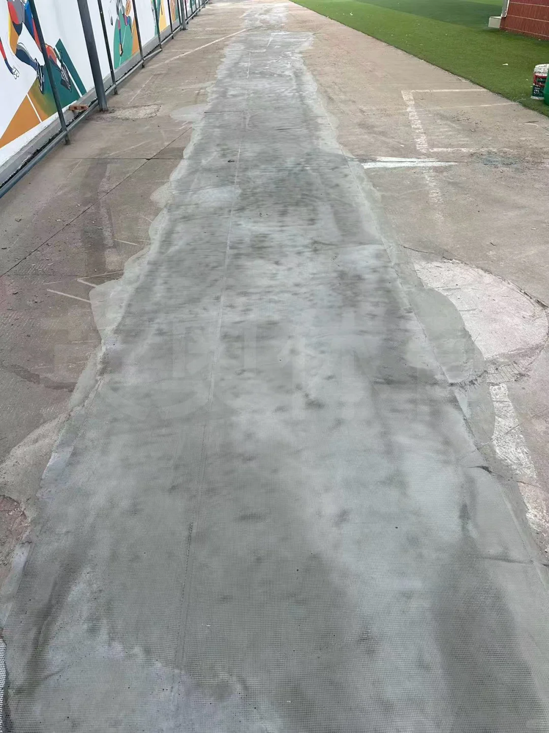 塑胶跑道旧基础修复