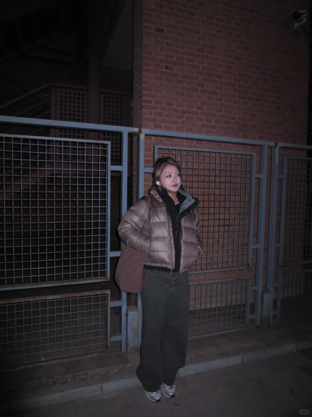 世界以痛吻我 我报之以…