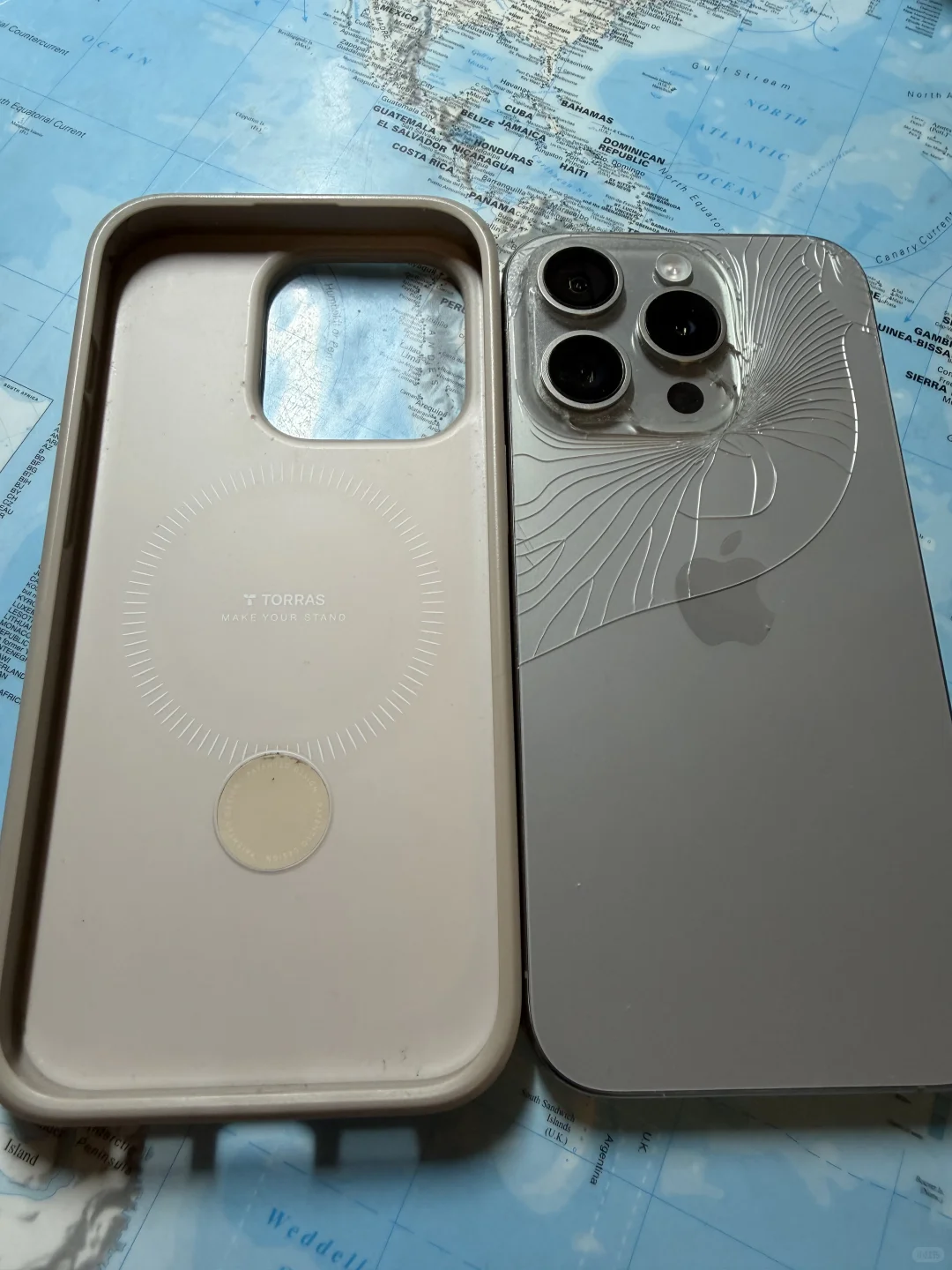 ?【求助】iPhone 背板玻璃摔碎了！上海哪里修