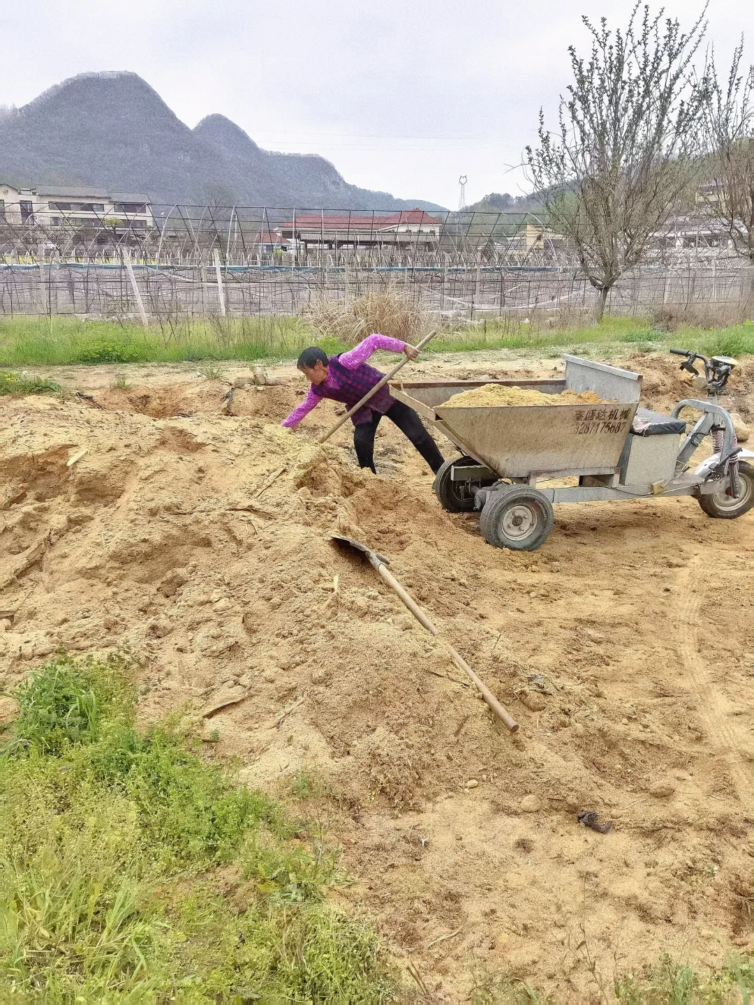 别被网红农场骗了真实的农场创业是这样的