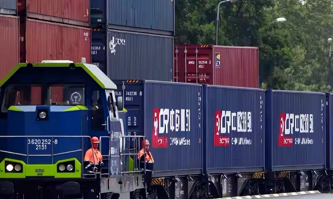 别只知道中欧班列！中国这些