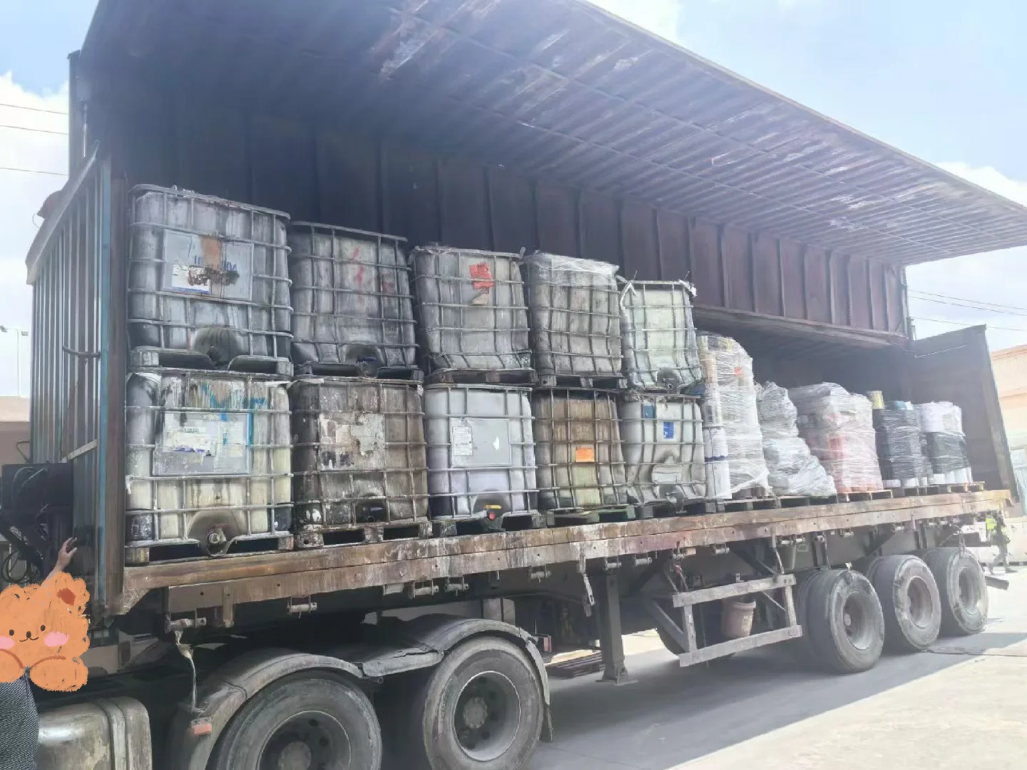 专业回收污泥～（危废废物）