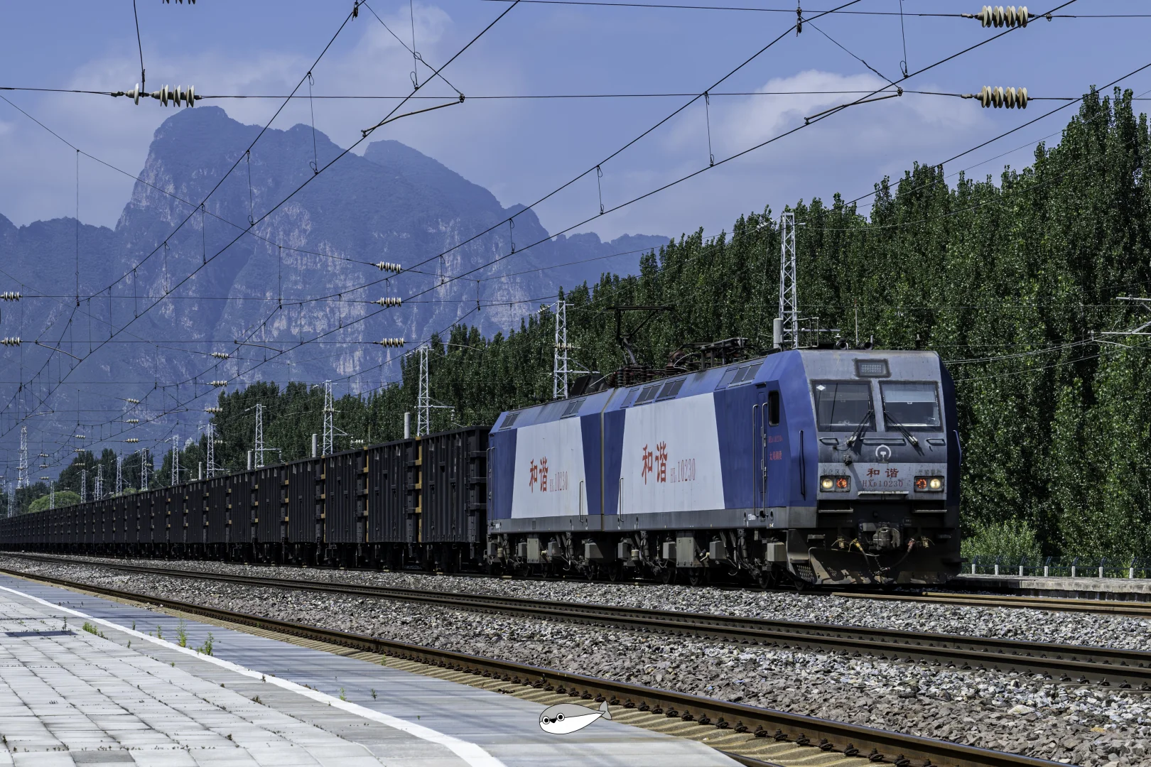 大秦线上的万吨巨龙 长长长长长长长～～～～