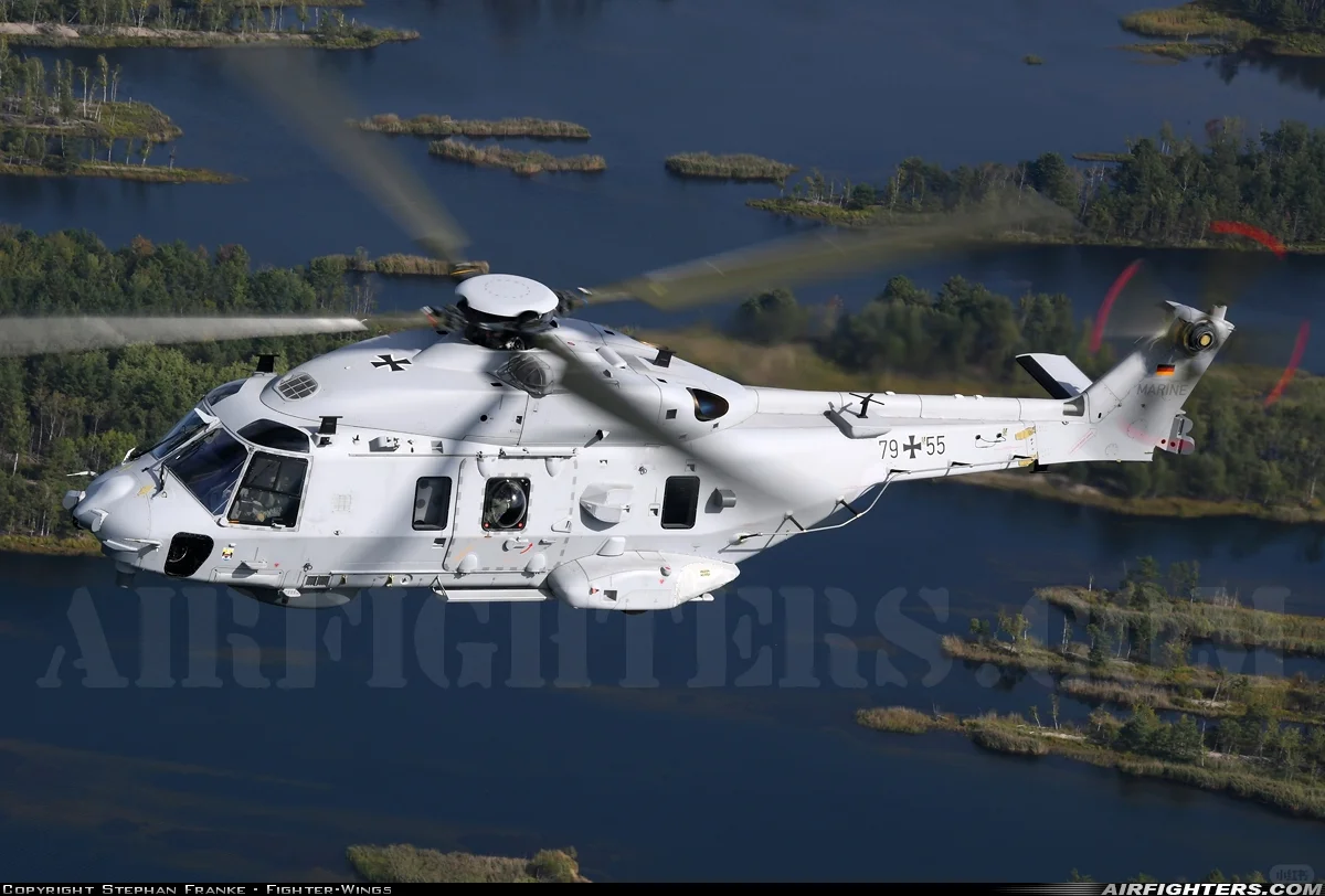 双发多用途直升机:NH-90?