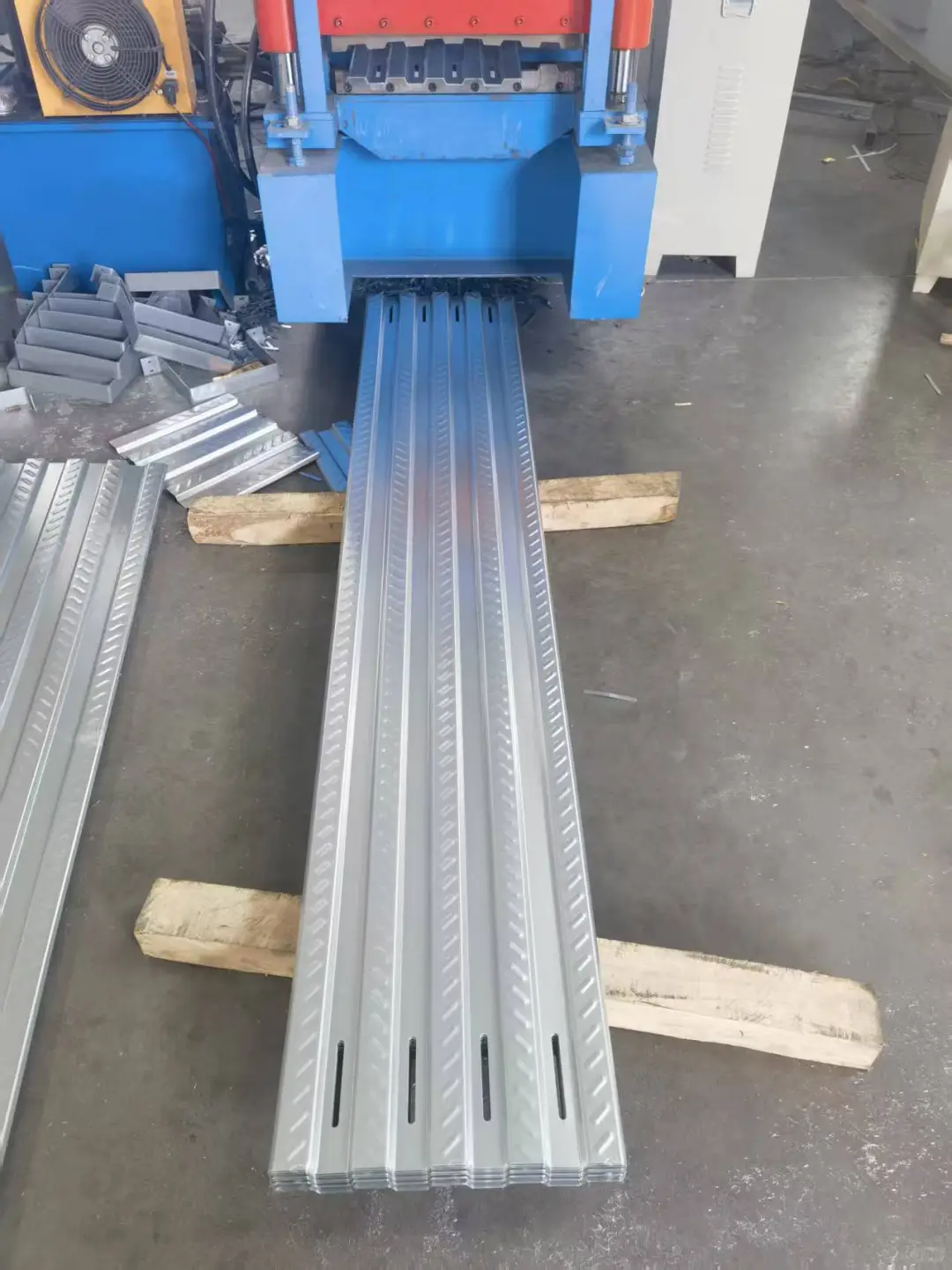 【?光伏人必看！乐从钢铁世界宝藏材料大公开