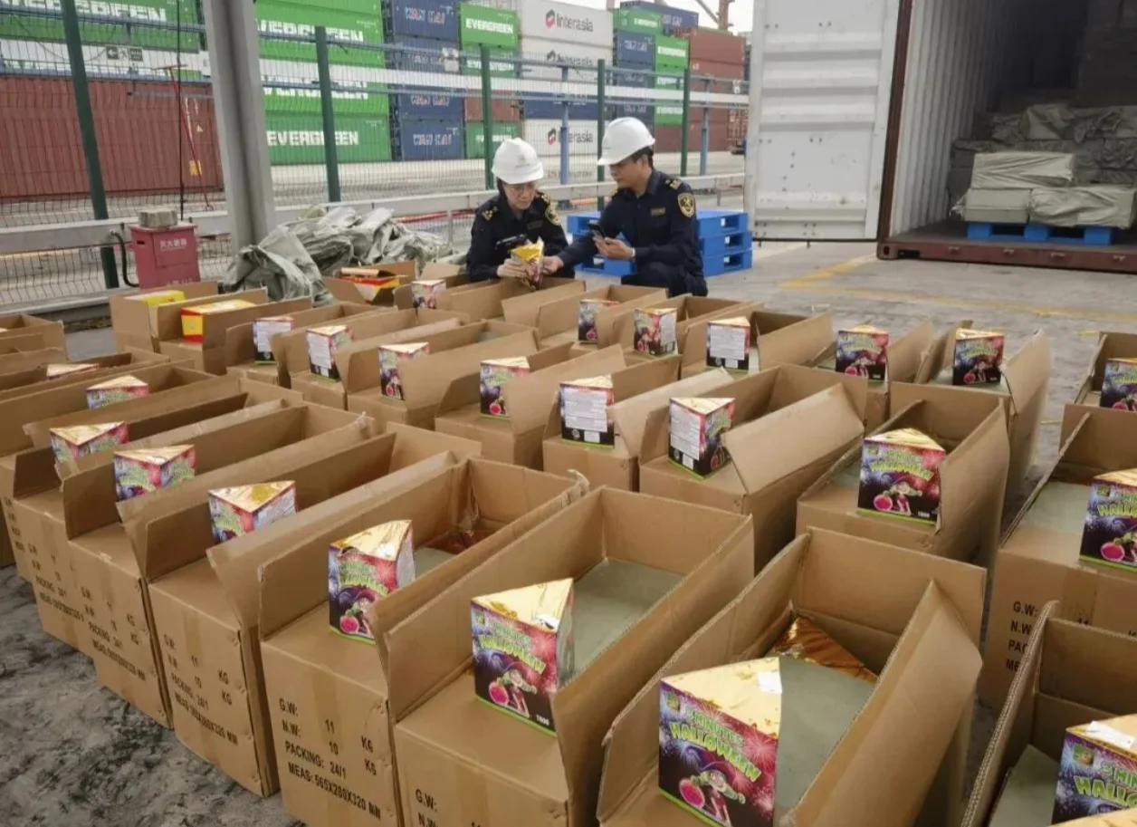 48.5吨烟花瞒报出口？！